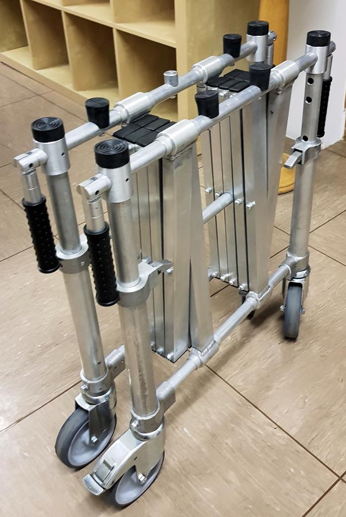 Scherenwagen Alu, Leichtlaufräder 4 klappbare Griffe