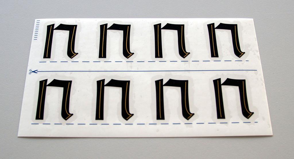 Grabkreuzbeschriftung - 36mm, Zeichen 'N', 8 Stück pro Blatt